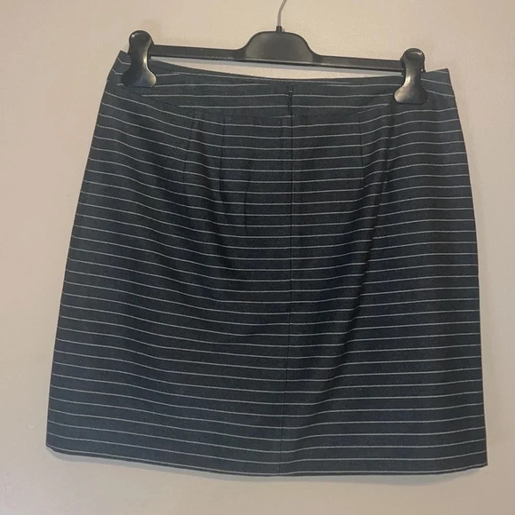 Loft women’s 10 medium skirt stripe business casual aline grey white Ann Taylor - Picture 3 of 10